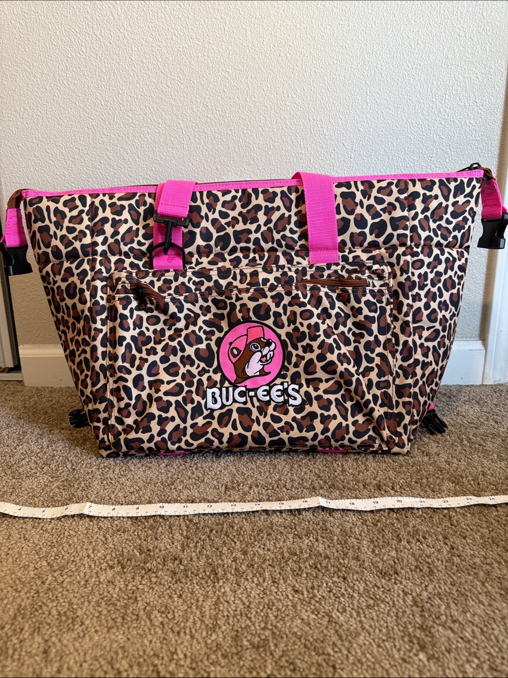 Buc-ee's Leopard 24 can cooler